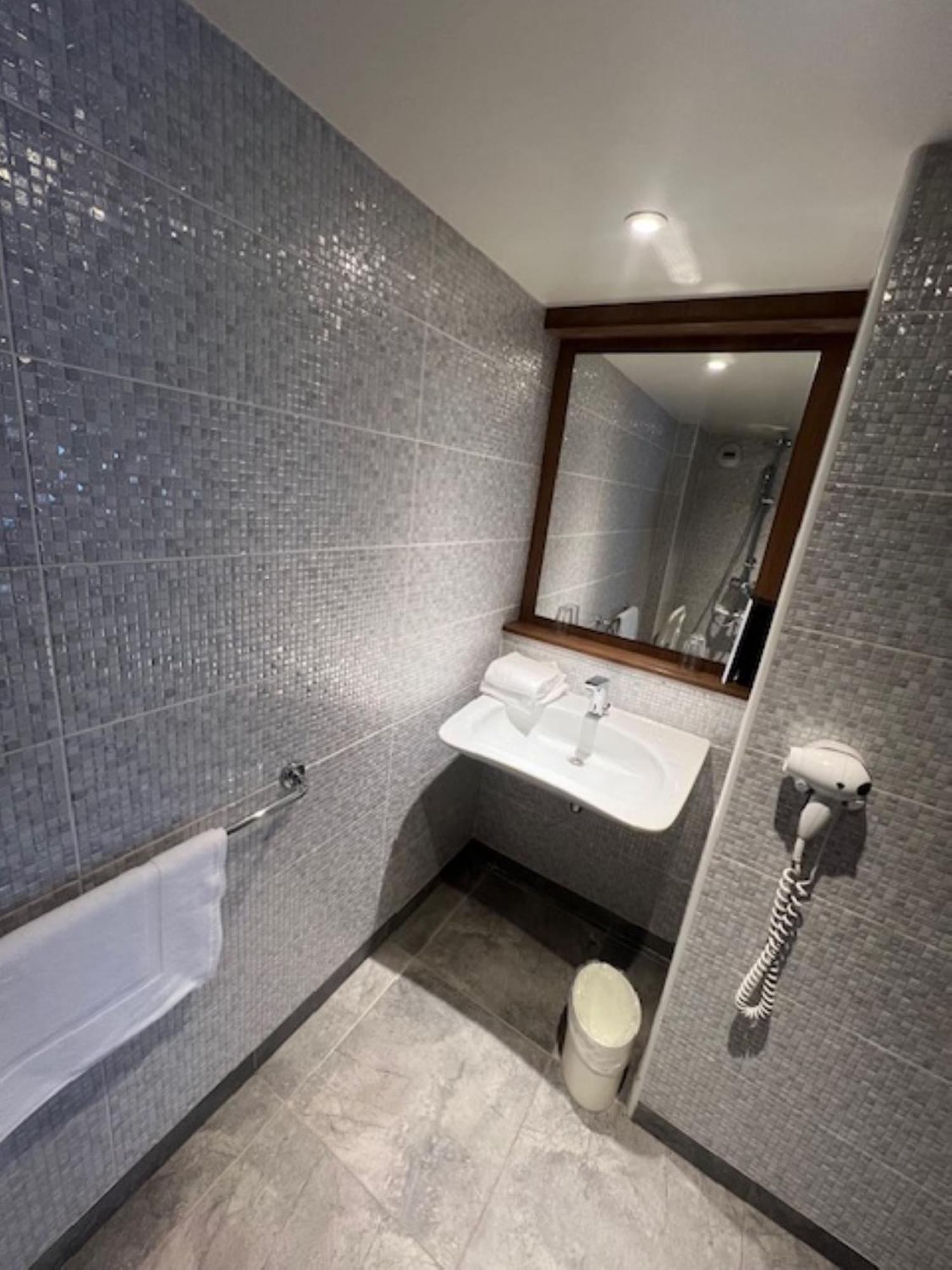 The Originals City, Hotel Macon Nord Esterno foto